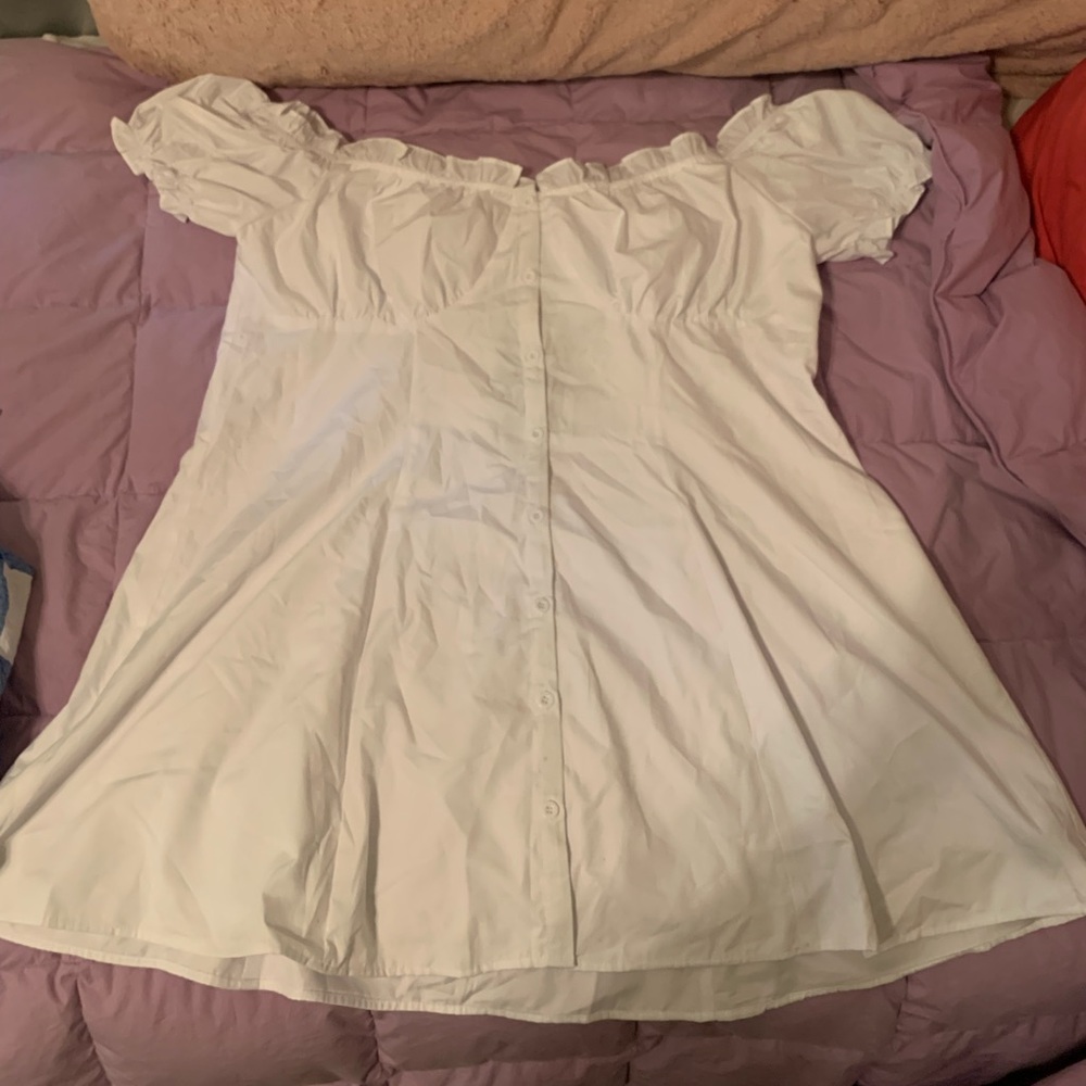 Brand new never worn summery dress from misguided